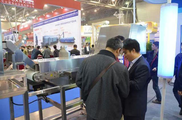 Nuevas huelgas CI Serie Infrarrojo clasificador de color Lanzado al mercado en 2015 en China Semillas y frutos secos Expo